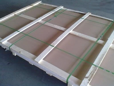 Packaged 316L stainless steel security screen in a wooden case.
